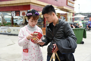 50万做万宝商圈包租婆，红包、旅游、钻石免费送!